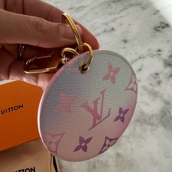 Louis Vuitton pink purple spring in the city bag charm keychain from Spring 2022 - Picture 4 of 9